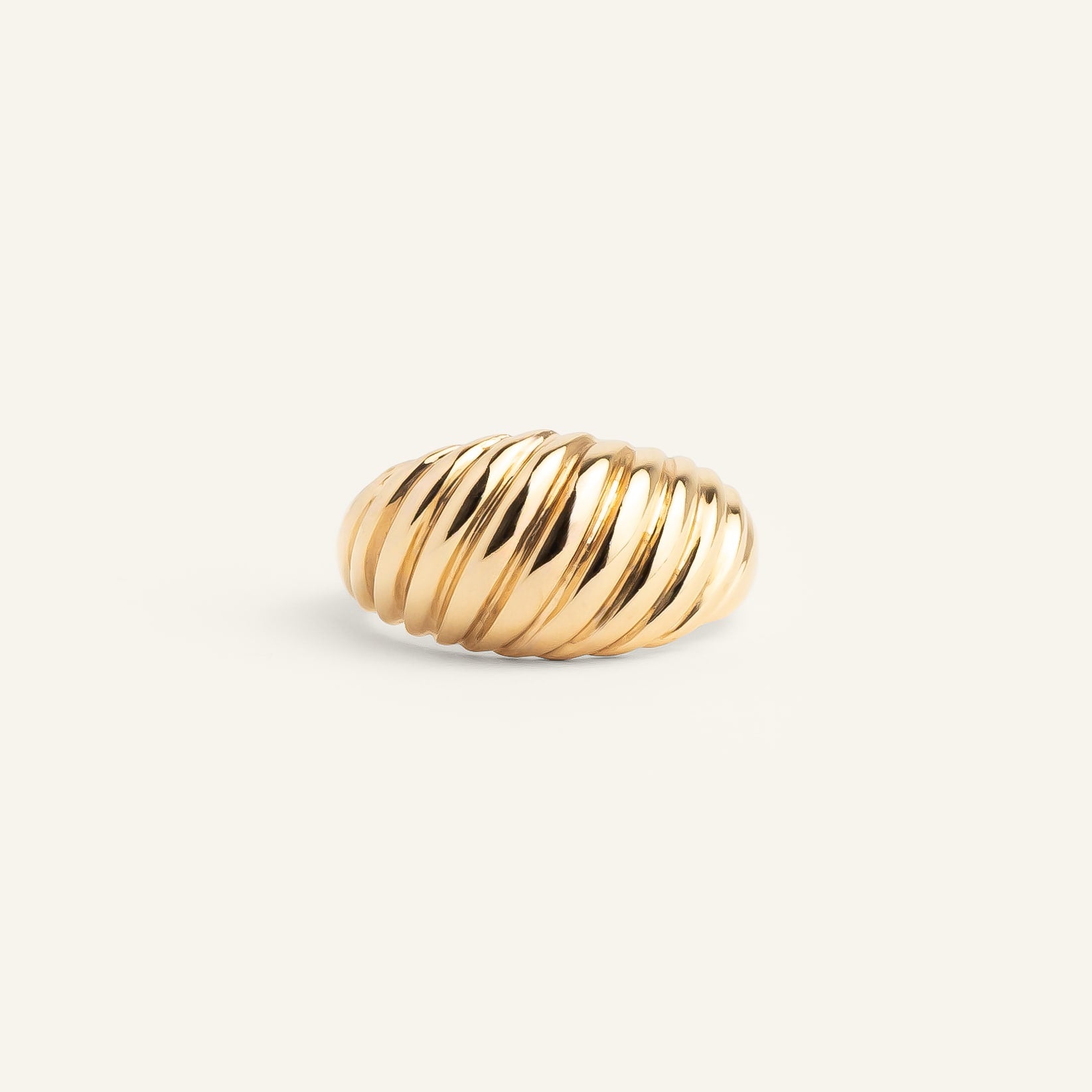 Nerona Ring