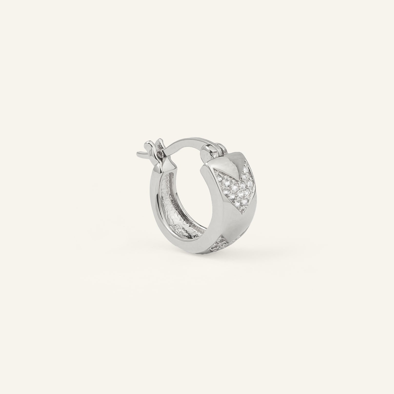 Mini créole argent serties de plusieurs pierres de zirconiums