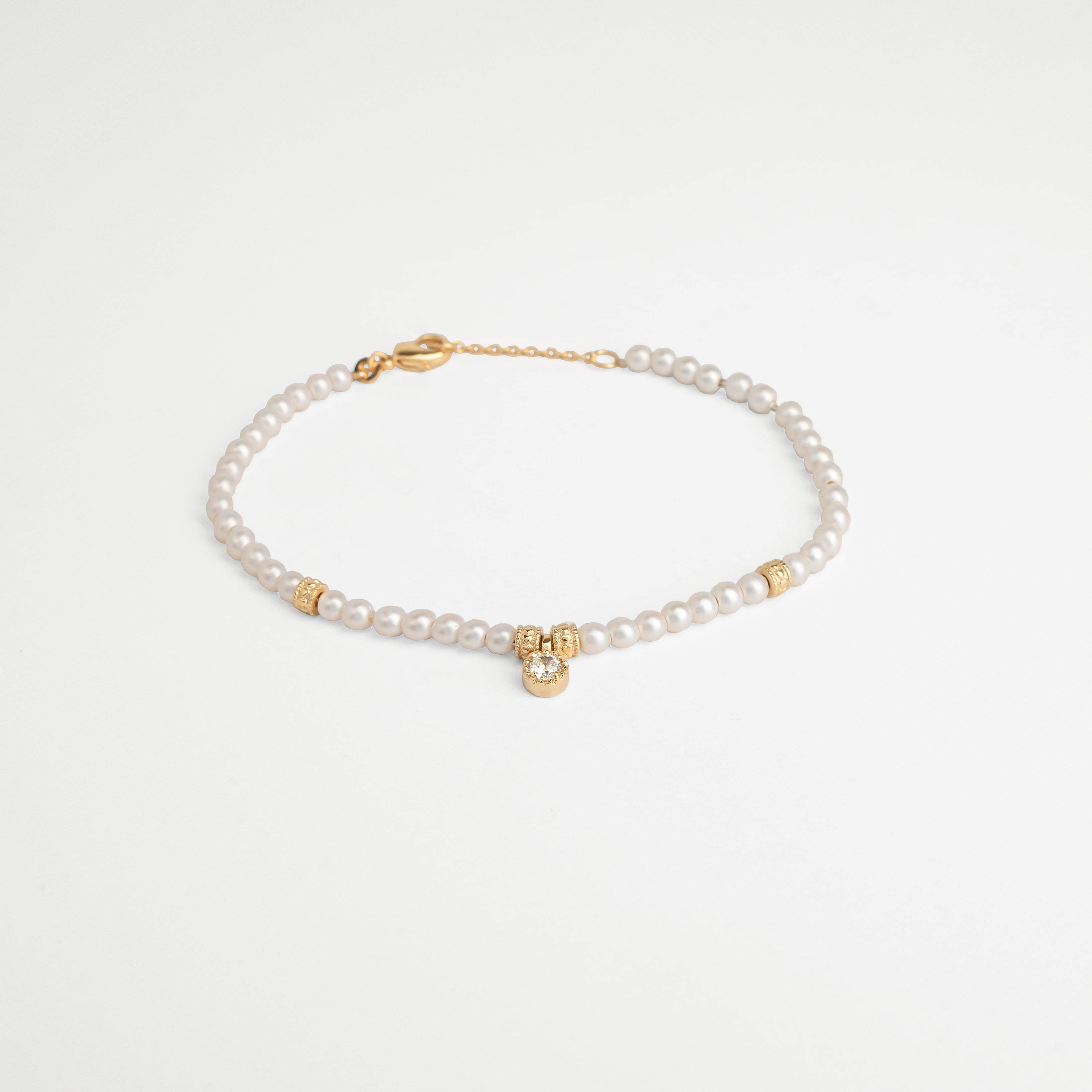 Bracelet plaqué or avec perle