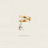 Earcuff spirale doré à goutte en zircon blanc, vue de profil