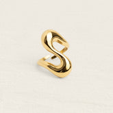 Bague Ada en acier inoxydable doré à forme sculptée ajustable