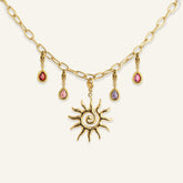 Collier charms Soleil en acier inoxydable doré à pendentif soleil et gouttes colorées