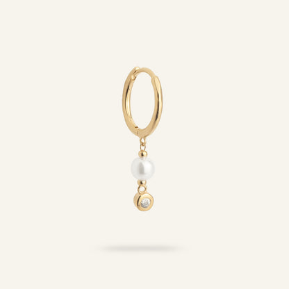 Mini créole plaqué or fine avec une perle et un zircon pendants