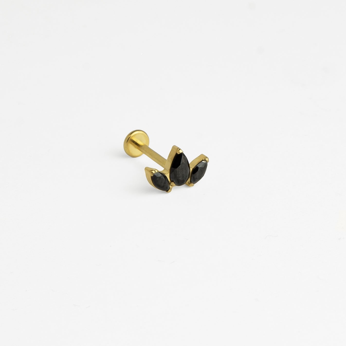 Piercing titane doré pierre noire